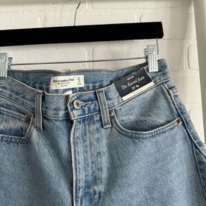 Abercrombie Barrel Jeans W27/4R